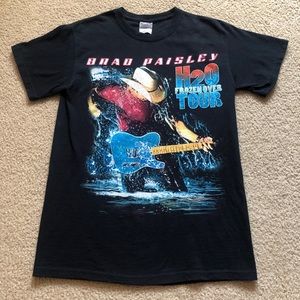Brad Paisley tour shirt
